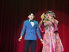 -金东尼人妖秀