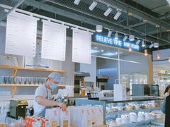 -焙丽拾光(麦凯乐直营店)