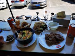 -闫家驴肉老店(华电一校店)