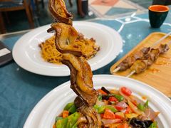 -乡村馕坑肉·烧烤·新疆菜·本地人更爱吃(阿勒泰首店)