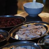 每天都活的热气腾腾就像这沸腾的牛肉火锅，温暖四方☄