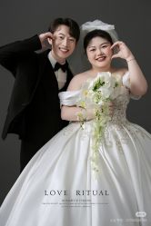-喜爱高定婚纱摄影