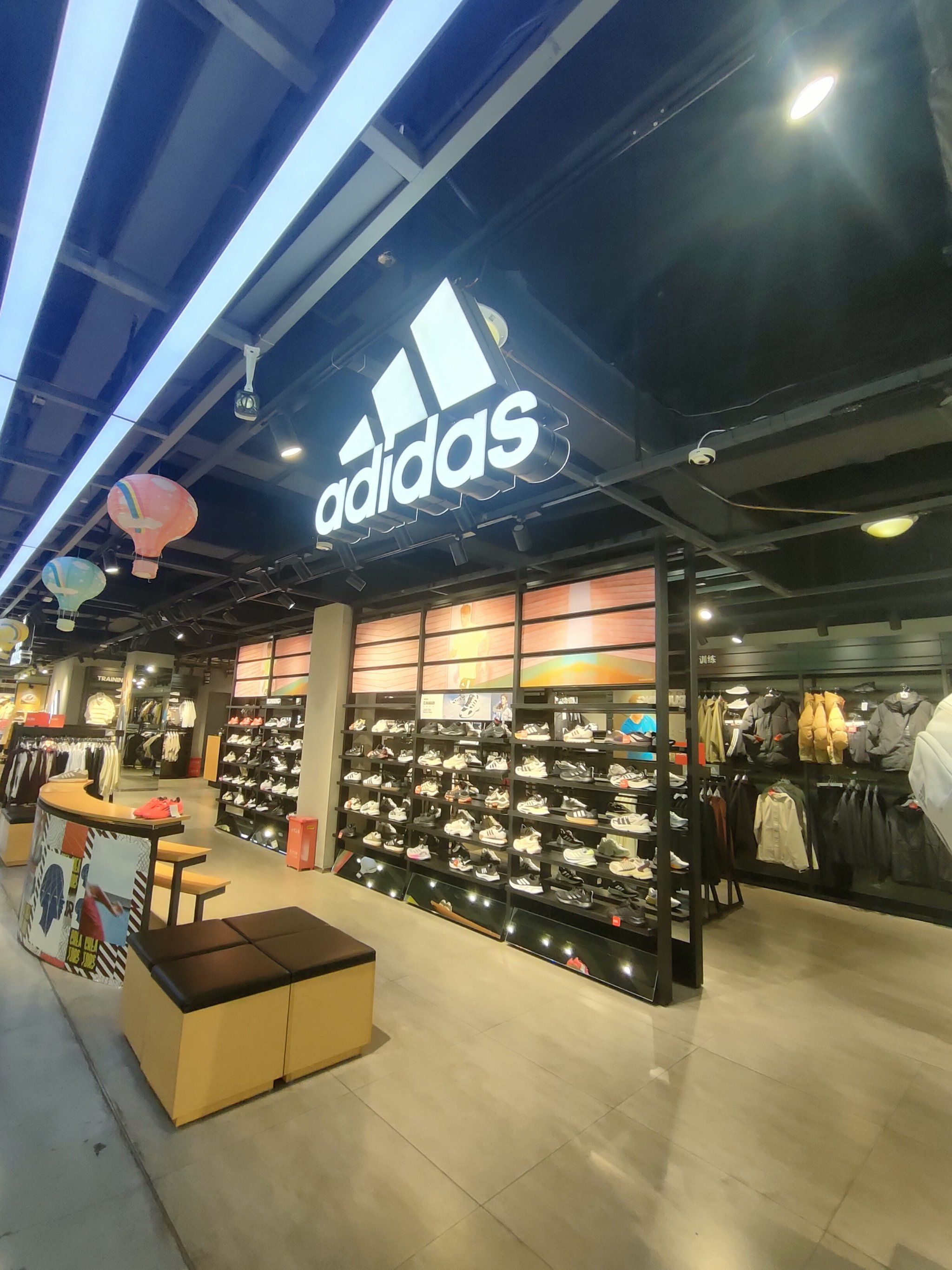 劲浪体育引领新风尚