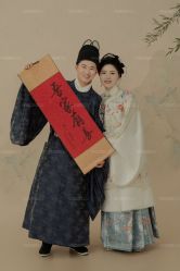 -雪中彩影婚纱摄影·微光艺术中心