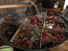 -白乐天毛肚火锅馆(南滨路店)