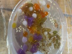 -老街烧烤大排档·地道湖北菜·龙虾馆(汉口火车站店)