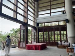 -亚龙湾喜来登·美景台大堂吧