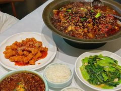 -江城小馆陕南妈妈菜·全球旅行餐厅(钟楼店)