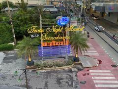 -席娜卡琳火车铁道夜市