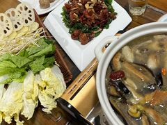 -阿鹏故事云南野生菌火锅(人民路店)