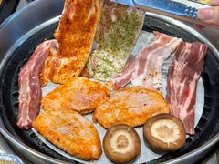 -哈哈碳都·牛肋条无限自助烤肉(台江万达店)