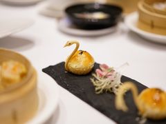天鹅酥-Yan Ting 宴庭中餐厅(上海静安瑞吉酒店)