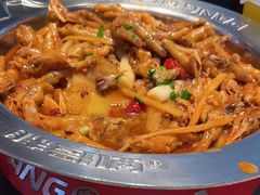 -胖哥俩肉蟹煲(济南世茂国际广场店)