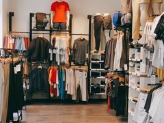 -lululemon(比斯特购物村店)