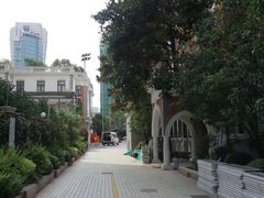 -上海市静安区第一中心小学