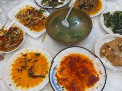 -乡土特色.冷锅鱼.牦牛肉汤锅