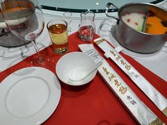 -皇城老妈·大连海鲜火锅(港湾店)