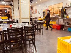 大堂-牛一煲美食(江高店)