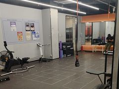 -乐刻运动健身(同曦假日百货店)