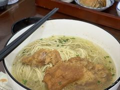 -百年老字号·观振兴蟹黄面·三虾面·苏式面(观前街富仁坊巷店)