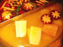 -湊湊火锅·茶憩(杭州湖滨银泰in77店)