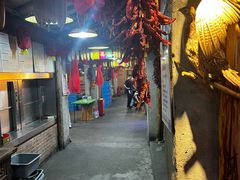 -鱼窝棚柴火铁锅炖(富山屯店)