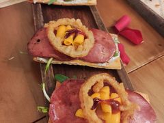 -Mark&Mars Restaurant