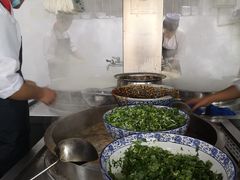 -吾穆勒蓬灰牛肉面·清真(北滨河中路店)