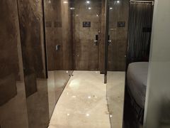 -广州天河希尔顿酒店