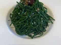 炝拌草原沙葱-德乐海蒙餐