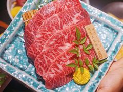 -山川小町·极番烧肉(新地假日广场店)