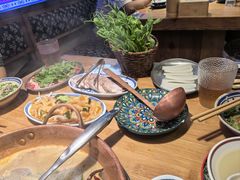 -洱火云南酸菜牛肉火锅(石景山当代商城店)