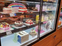 面包甜点陈列柜-巴黎贝甜(望京信万店)