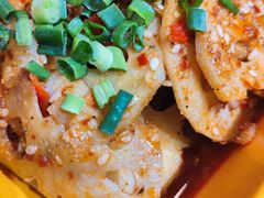 -牛华八婆麻辣烫(龙湖U城店)