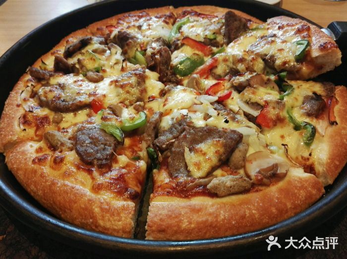 必胜客(奥特莱斯店)加州风情香烤牛肉披萨图片