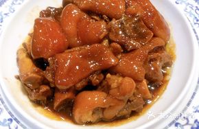 Honey-glazed Pig Trotter with Hawthorn
