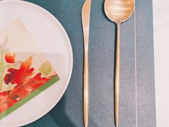 -HuaTa 花榻·花忆西葡餐厅(虹桥南丰城店)