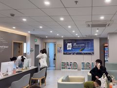 -上海大学附属上海和平眼科医院