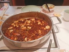 -黄记煌三汁焖锅(新佳丽江汉路店)