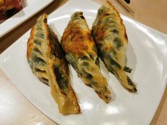 肉碎韭菜香煎饺-老廣食堂(区庄店)