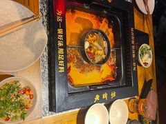 -老牌坊云南鱼豆花火锅(哈西万达店)