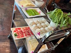 -大匠工房古船木艺术餐厅·猪肚鸡专门店(长白仙岛店)