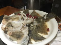 可怜的多宝鱼尸体-马路边上·小海鲜烧烤(八一路店)