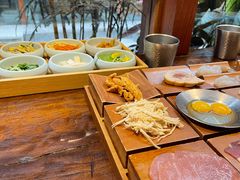 -银米·云南传统过桥米线(双廊黑金冠店)
