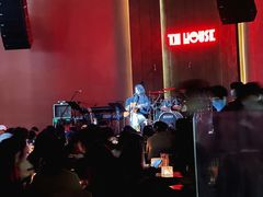 -TZ House音乐现场(来福士中心店)