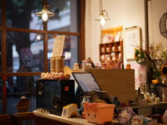 -C.Y Cafe