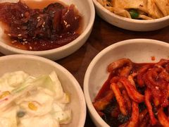 拌菜-金北顺大锅家(신사본점)