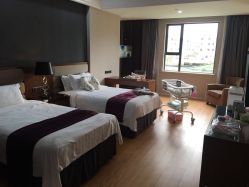 -卓玥国际月子会所(罗山路店)