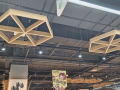 -炖四方东北铁锅炖·烧烤小龙虾(中豪国际店)