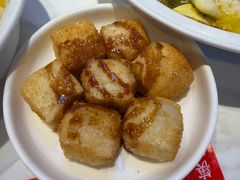 -渝是乎酸菜鱼·川渝小炒(新世界百货望京店)